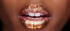 Sexy Selfie: Gold Lust Lips'