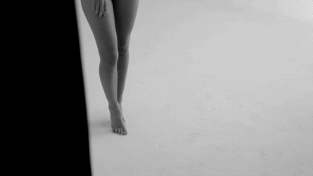 Brunette Babes Ass: Celebrity's Sizzling Snap picture 1 of 1