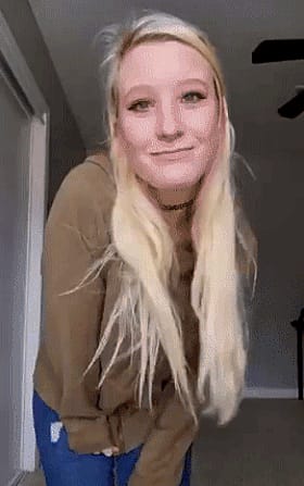 Blonde College Girlfriend Reveals Her Amateur Big Tits'