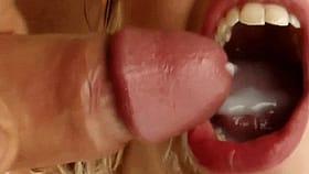 Cumshot Queen Gives a Squirting Blowjob'